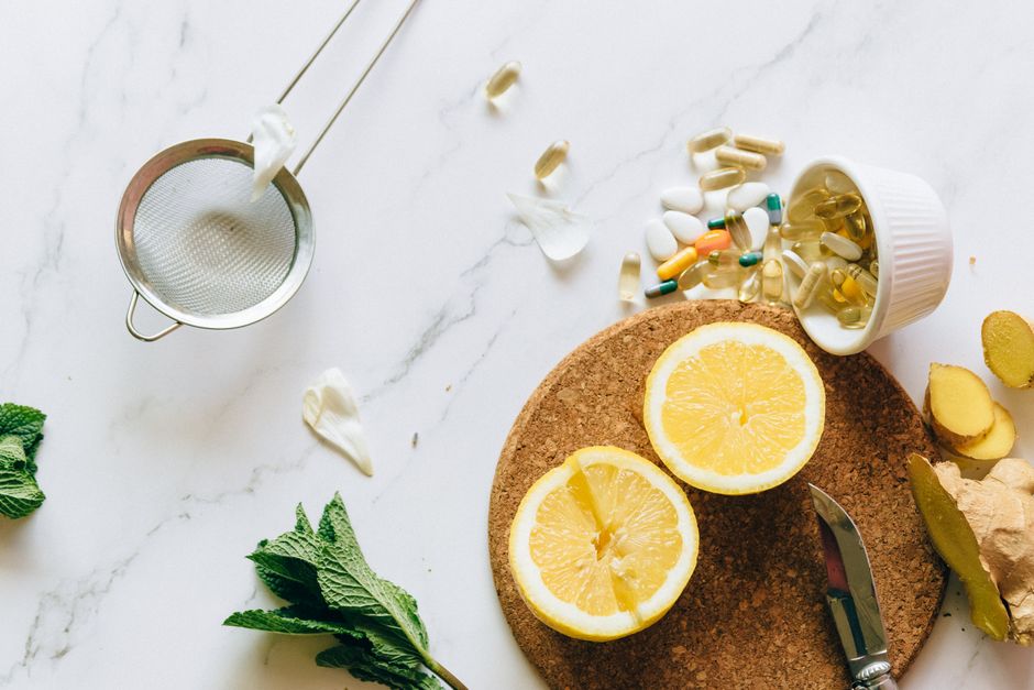 Vitamina C la răceală: doza terapeutică vs preventivă, când începi